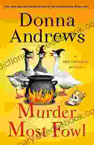 Murder Most Fowl: A Meg Langslow Mystery (Meg Langslow Mysteries 29)
